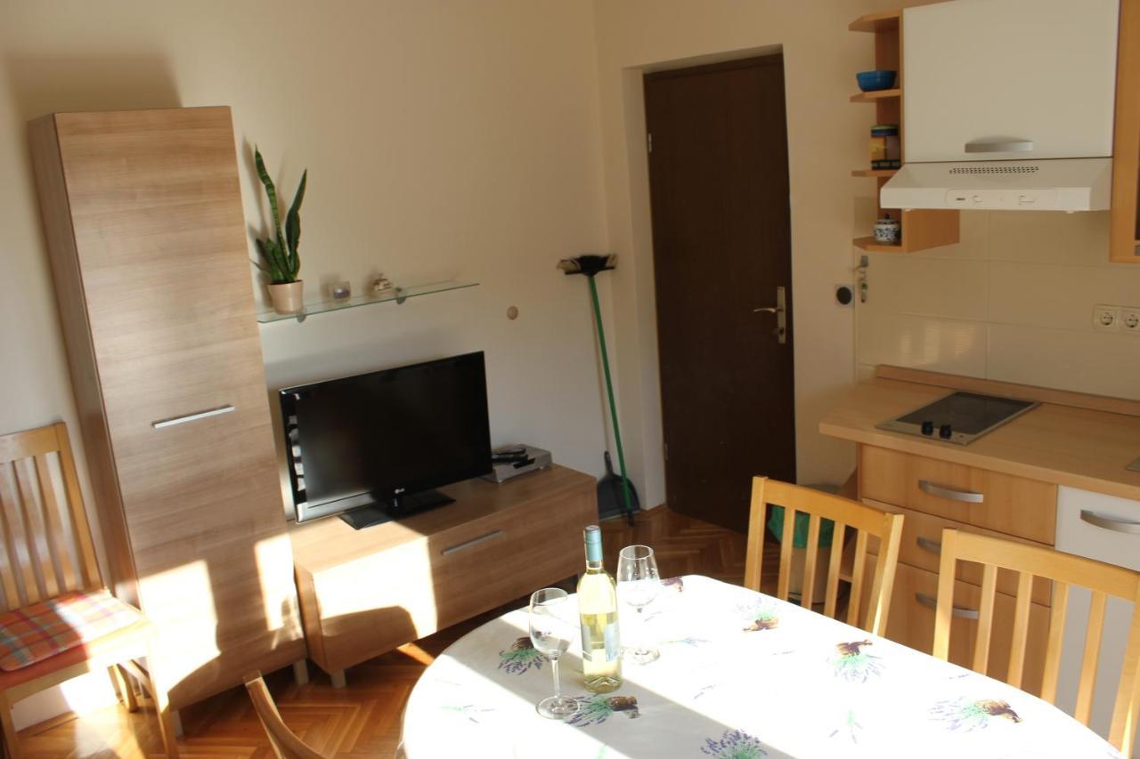Omis Apartmani Mouse Εξωτερικό φωτογραφία
